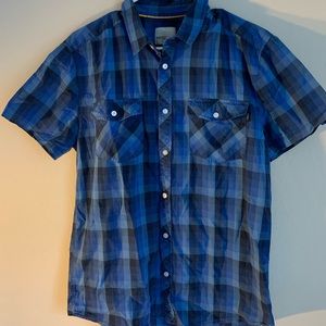 Wesc men’s putte short sleeve blue shirt -Medium